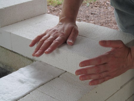 Setting the firebrick in place